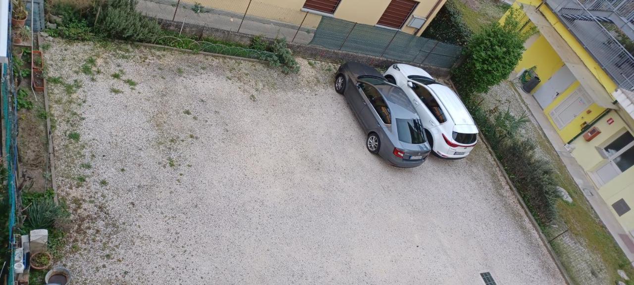 Casa Bivi 2 Apartman Lignano Sabbiadoro Kültér fotó
